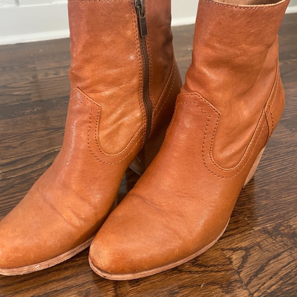 Frye Essa Bootie